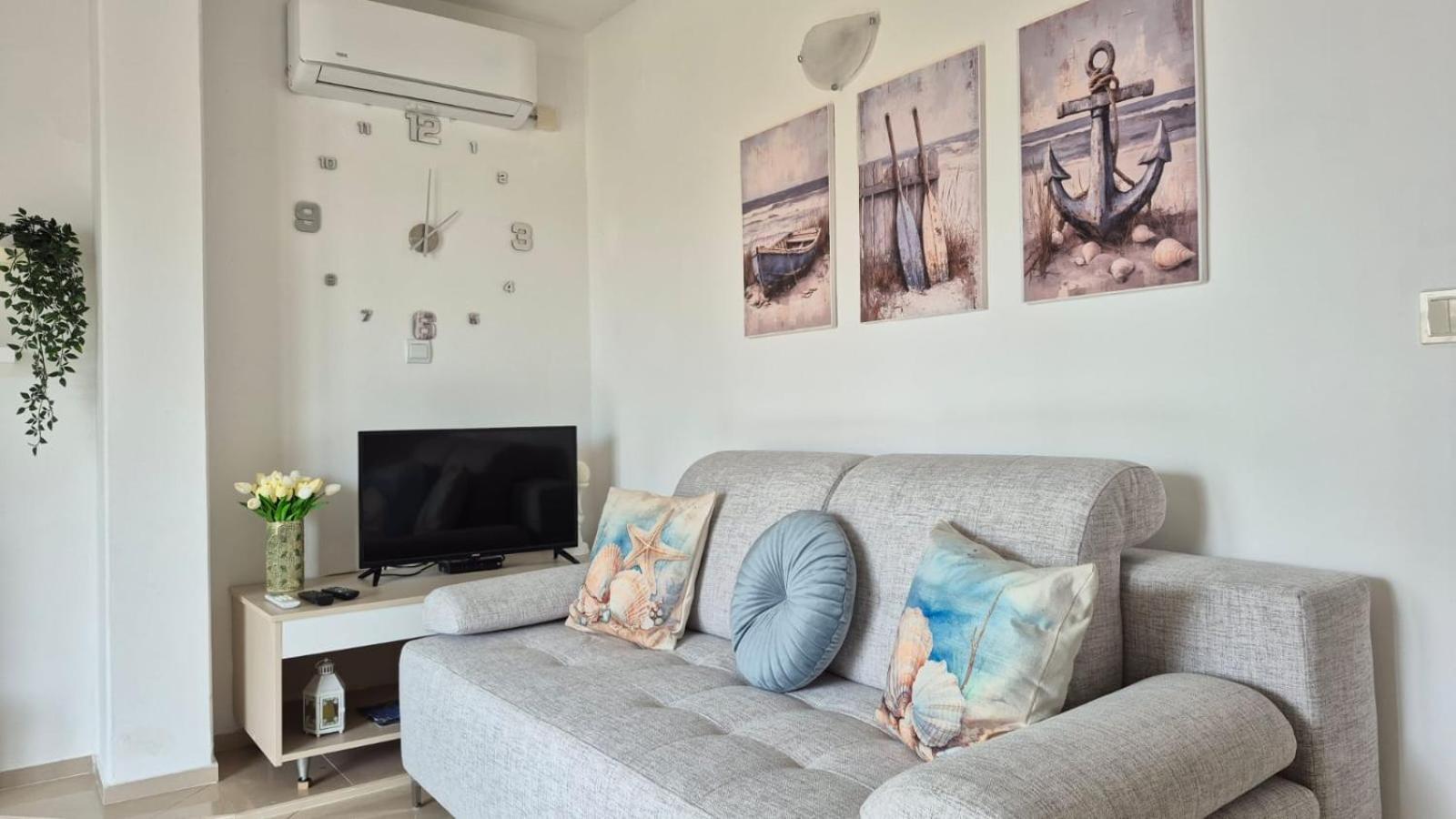 Egon Apartment